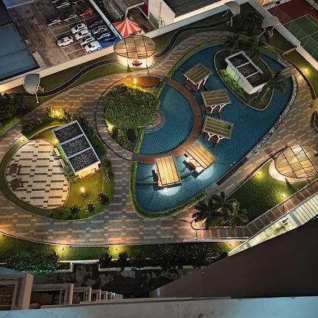 Loving&Comfy Ensuite By Crescent Bay Johor Bahru Esterno foto